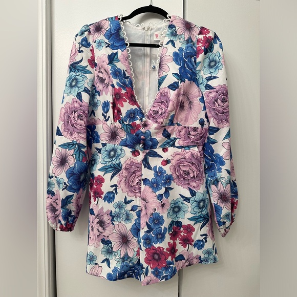 Floral Romper with back zipper - Picture 1 of 6